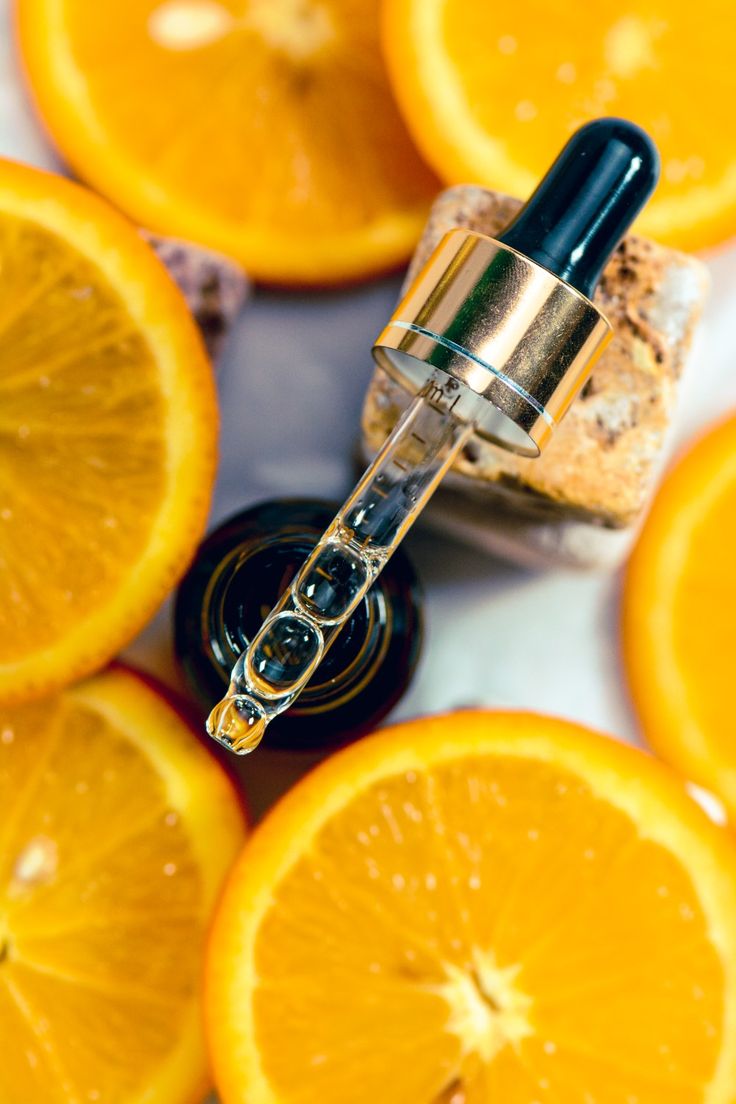 Vitamine C, l’incontournable pour une peau éclatante.